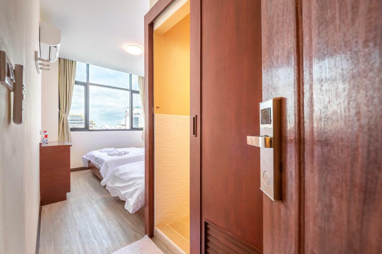 Scala Hostel Bangkok Ngoại thất bức ảnh